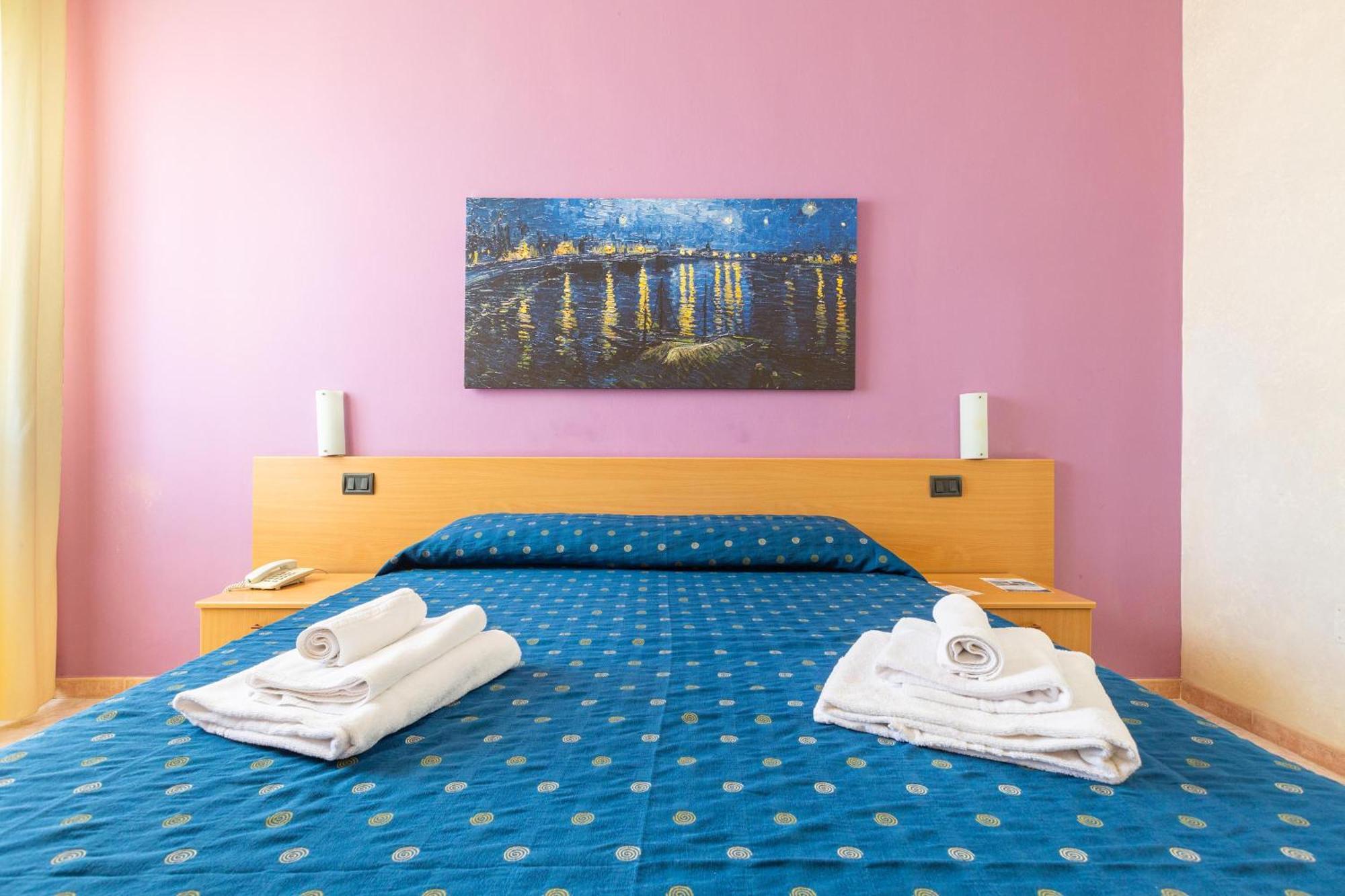 Hotel Il Riccio Porto Cesareo Exterior photo