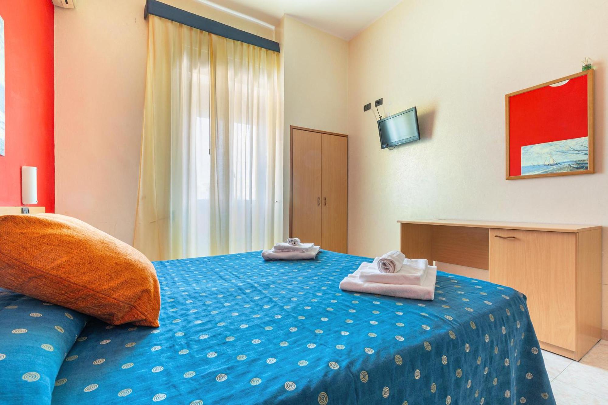 Hotel Il Riccio Porto Cesareo Exterior photo