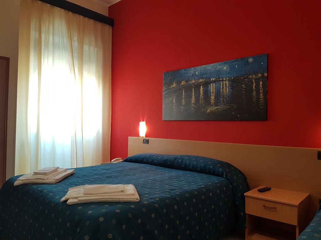 Hotel Il Riccio Porto Cesareo Exterior photo